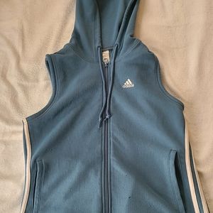Blue adidas kids Large athletic lightweight vest